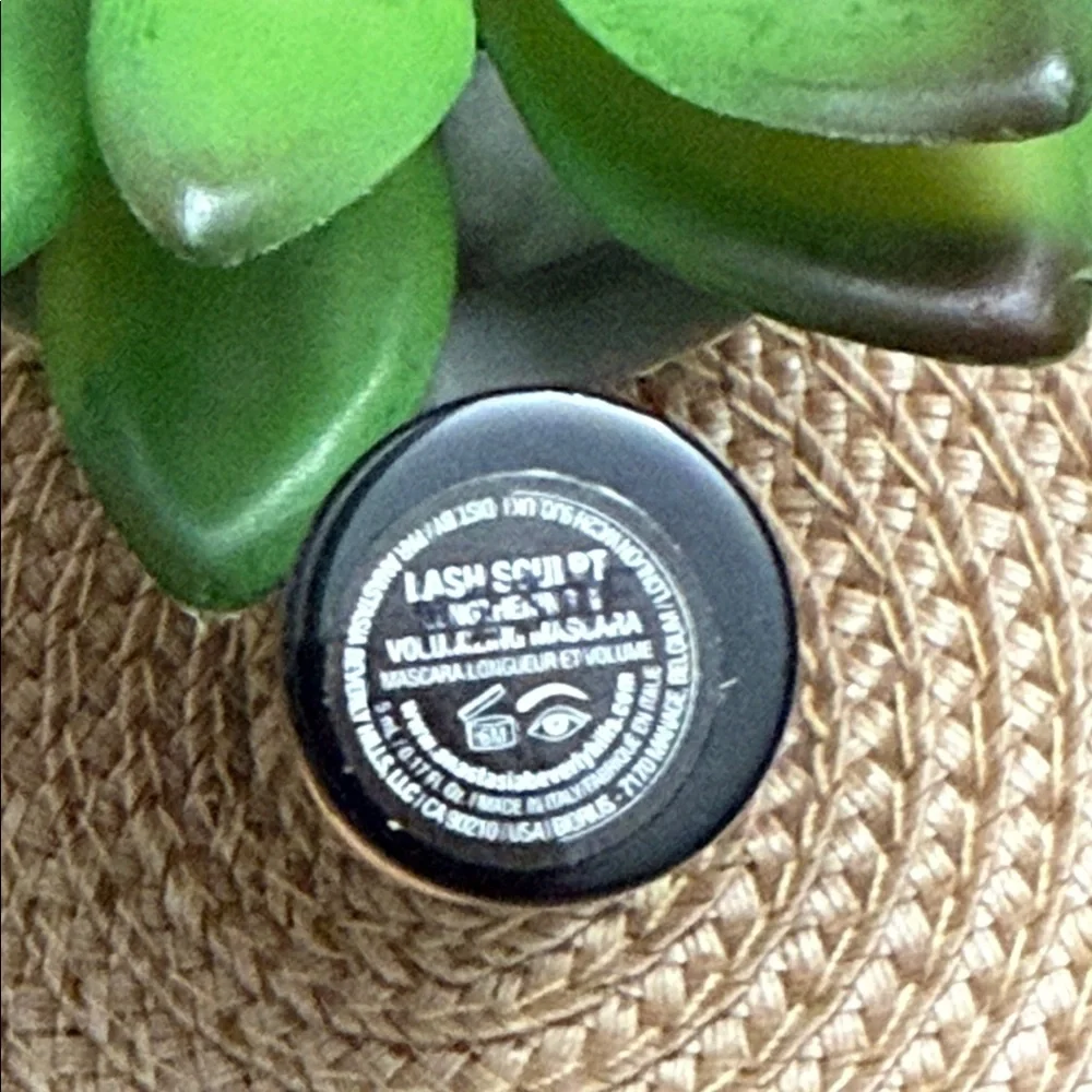 Anastasia🔥 Lash Sculpt Lengthening & Volumizing Mascara